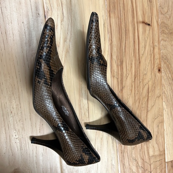 Leather Pumps with Snakeskin Appearance! - Picture 5 of 6